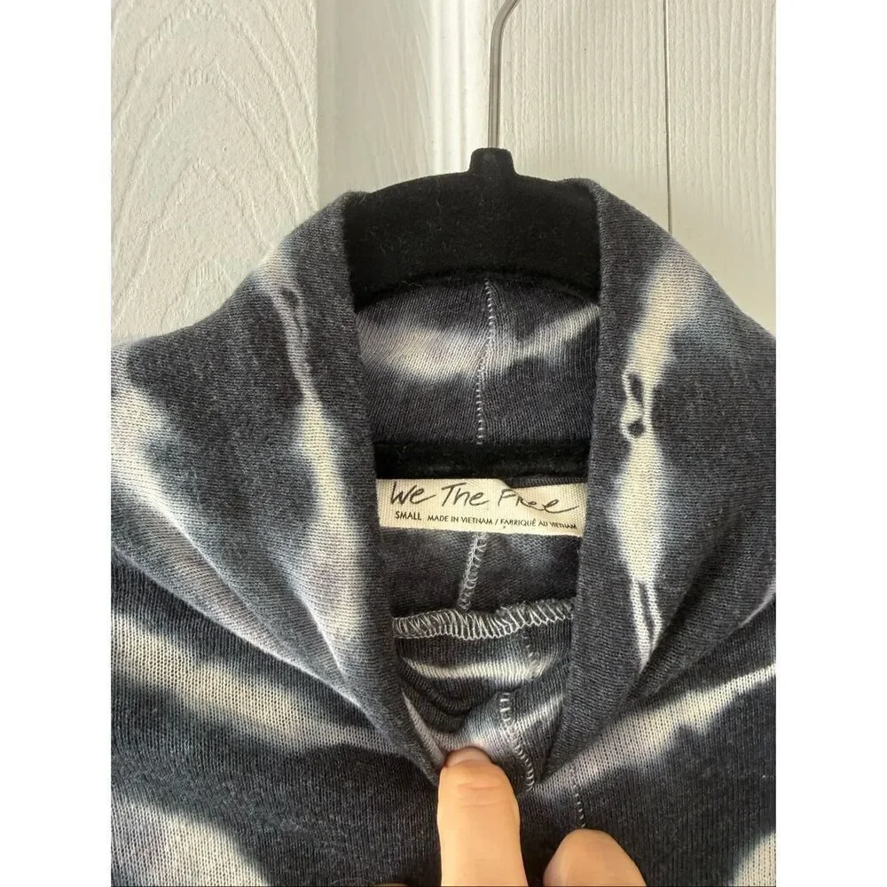 Free People bold tie